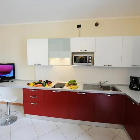 Sleeps 4 Pool